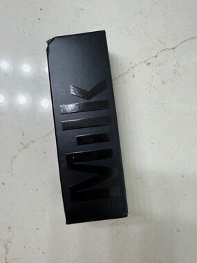 Milk Makeup Pore Eclipse Mattifying Primer NEW